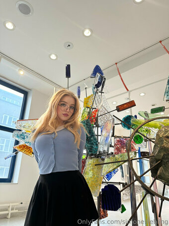 simunka.show Nude Leaks Photo 11