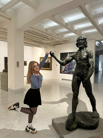 simunka.show Nude Leaks Photo 15