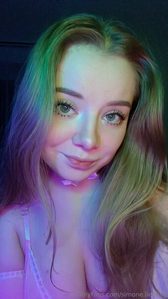 simunka.show Nude Leaks Photo 18