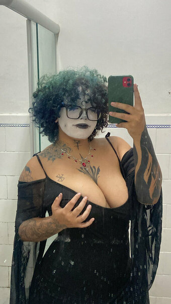 Sinderlnd / Sirderlnd / favicon.ico / https: Nude Leaks Photo 4