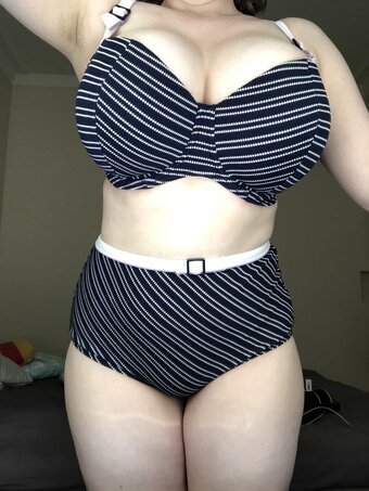 SinfullyHypnotised / shypnotised / sinfully_hottest_ Nude Leaks OnlyFans Photo 24