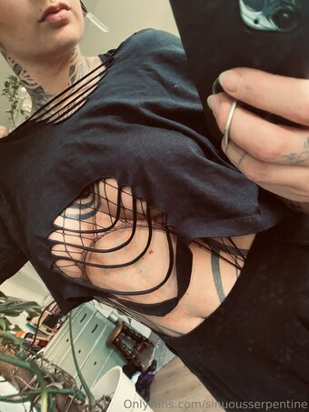 sinuousserpentine Nude Leaks Photo 4