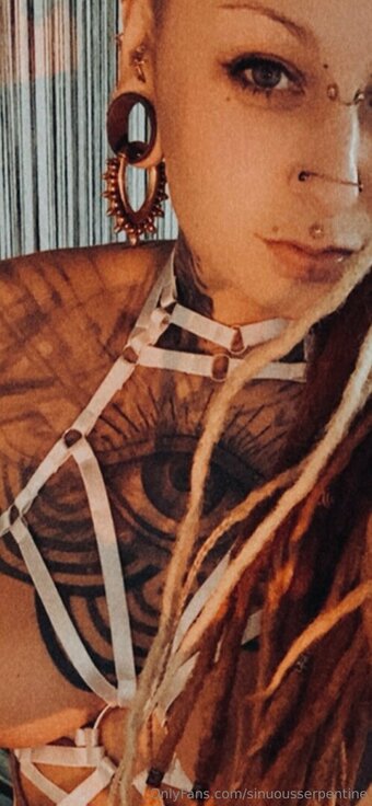 sinuousserpentine Nude Leaks Photo 14