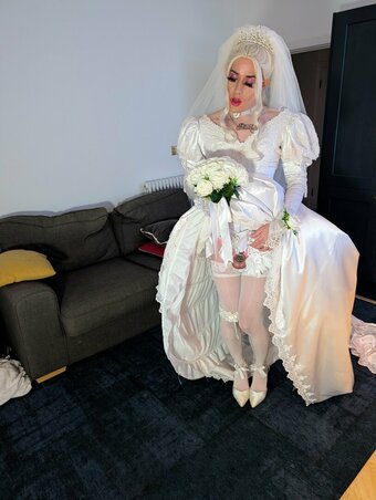 sissybride