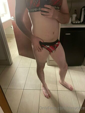 sissycece Nude Leaks Photo 15