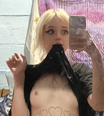 Skeleton888 / nika_klybnikkka / 🍓🎀Misa 🎀💕 Nude Leaks Photo 4