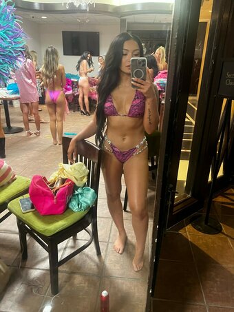 Skye Dolecki / Skye Blue Nude Leaks Photo 25