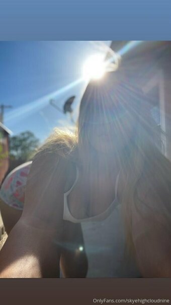 skyehighcloudnine Nude Leaks Photo 18