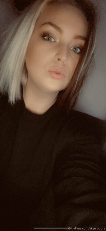 skyemoore Nude Leaks Photo 17