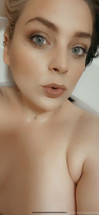 skyemoore Nude Leaks Photo 21