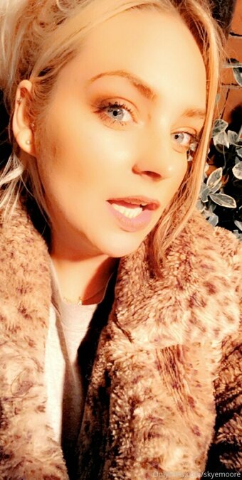 skyemoore Nude Leaks Photo 27