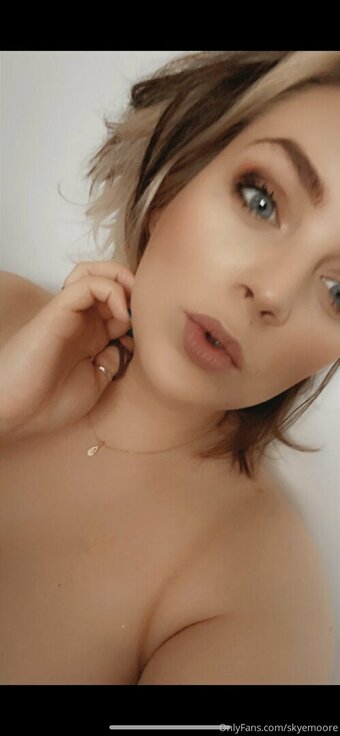 skyemoore Nude Leaks Photo 29