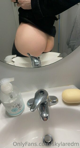 skylaredm Nude Leaks Photo 7