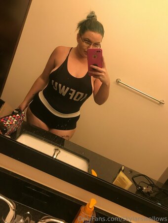 skylarswallows Nude Leaks Photo 11