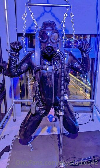 skystudios42 Nude Leaks Photo 19