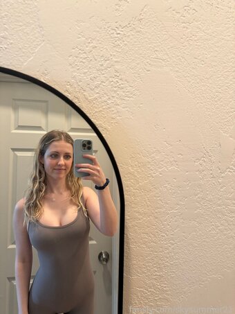 skysummer21 Nude Leaks Photo 1