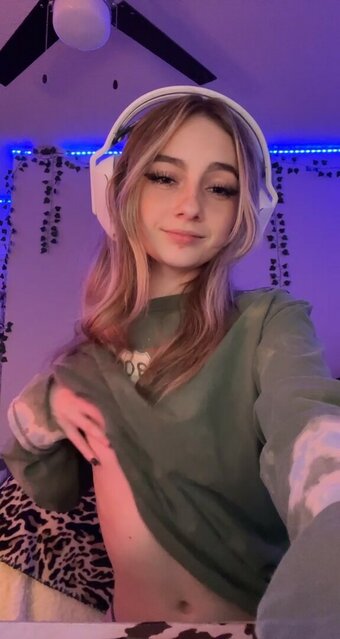 slankemow / lexirawr / lexirawrxd Nude Leaks Photo 6