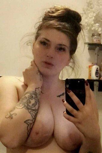 Slapperlaughs23 Nude Leaks OnlyFans Photo 10