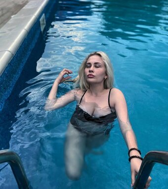 slavdiva / ol1chkaplan / slockslavia Nude Leaks OnlyFans Photo 1