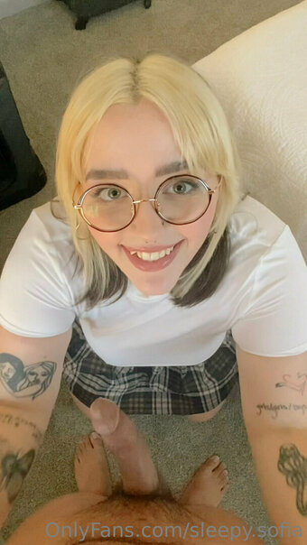 sleepy.sofia Nude Leaks Photo 28