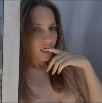 slybabe_ / Russiansly / sliceofsly / slybabe3 Nude Leaks OnlyFans Photo 17