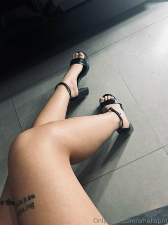 smallapril Nude Leaks Photo 10