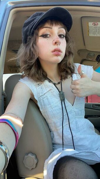 smallwoundedfawn / small.wounded.fawn Nude Leaks Photo 3