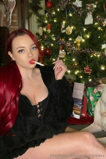 Smokingredxx Nude Leaks OnlyFans Photo 56