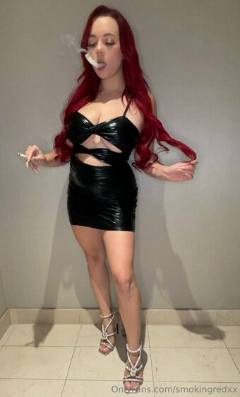 Smokingredxx Nude Leaks OnlyFans Photo 76