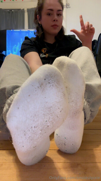 smolestpixie Nude Leaks Photo 12