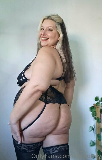 sochubby Nude Leaks Photo 23