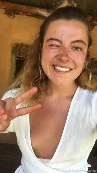 Socksruby / truthslayz Nude Leaks OnlyFans Photo 8