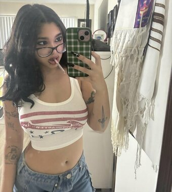 sofadasuccubus / sofaaaaaaaa Nude Leaks OnlyFans Photo 3