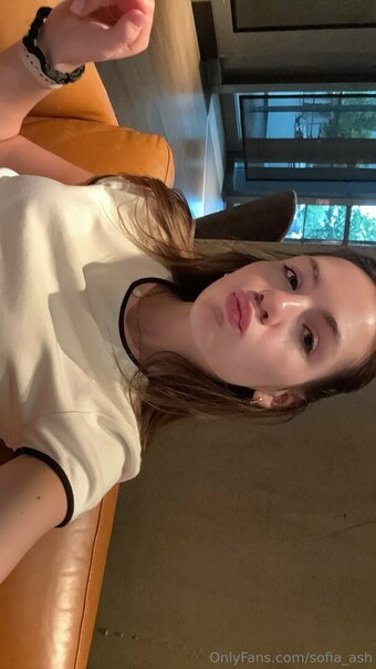 sofia_ash Nude Leaks Photo 1