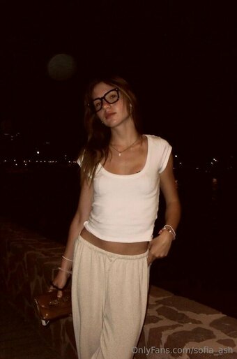 sofia_ash Nude Leaks Photo 14