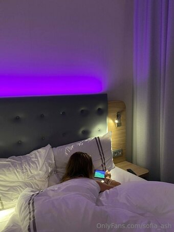 sofia_ash Nude Leaks Photo 21
