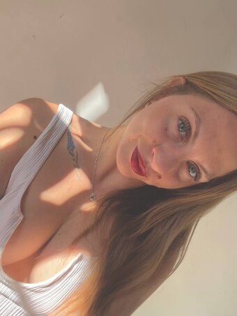 Sofía Benedetti / SofiaBenedetti9 / https: / sofibenedettii Nude Leaks Photo 6