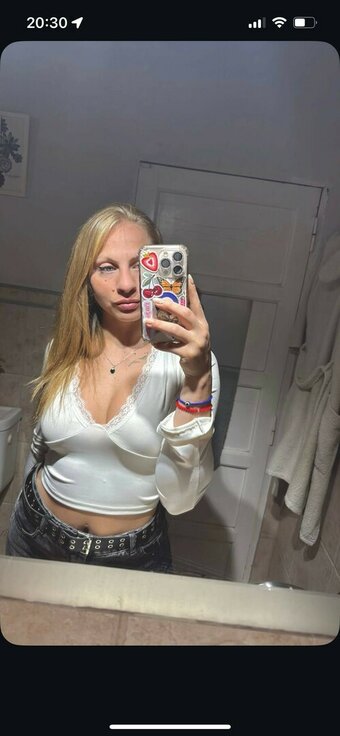 Sofía Benedetti / SofiaBenedetti9 / https: / sofibenedettii Nude Leaks Photo 11