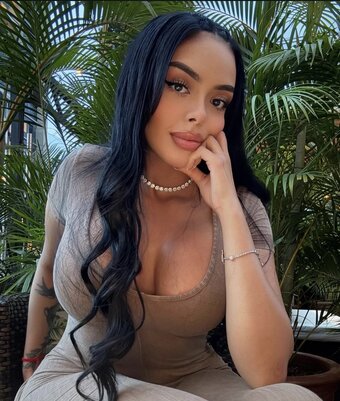Sofía Bonilla / https: / pielcanelagt / sofiabonilla502 / sofiabonilla502... / sofiabonillagt / sofiabonillagt... Nude Leaks OnlyFans Photo 1