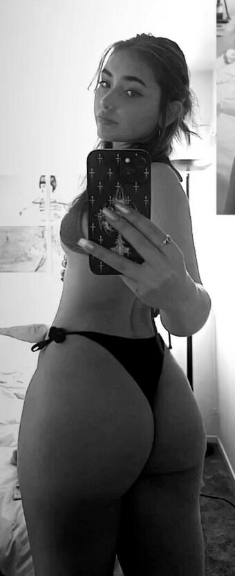 Sofia Bonjardim / sofbonjo / sofiab0njardim Nude Leaks OnlyFans Photo 3