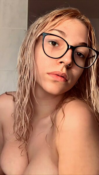 Sofia Bono / BonoSofia / https: / queenuncovered Nude Leaks OnlyFans Photo 4