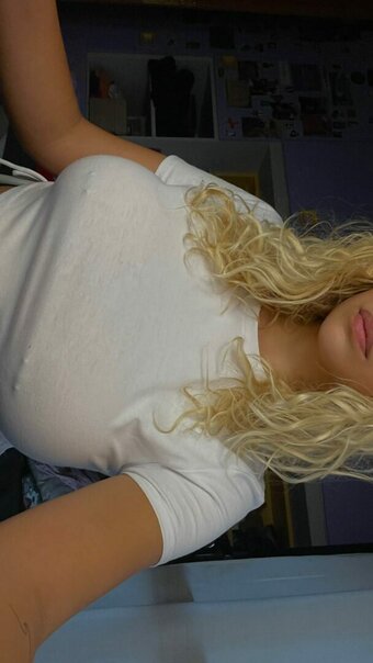 Sofia Bono / BonoSofia / https: / queenuncovered Nude Leaks OnlyFans Photo 23