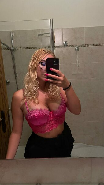 Sofia Bono / BonoSofia / https: / queenuncovered Nude Leaks OnlyFans Photo 24