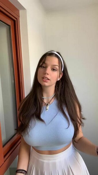 Sofia C / sofia_spc / sophiaxcc Nude Leaks OnlyFans Photo 9