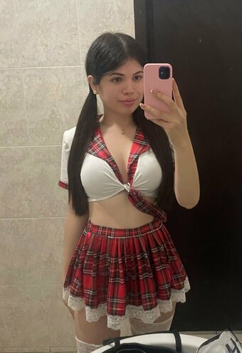 Sofia Cruz / https: / sofiacruzv / sofiazuul Nude Leaks OnlyFans Photo 6