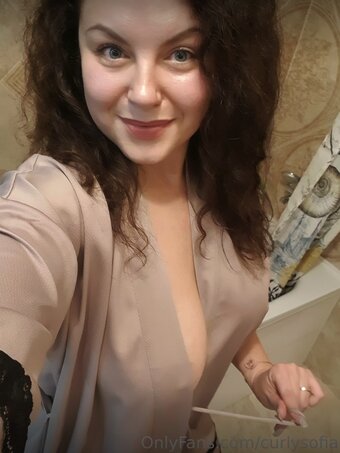 Sofia Curly / curlysofia / sofia.ezg Nude Leaks OnlyFans Photo 8