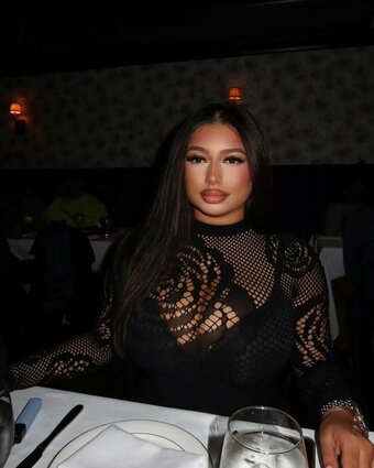 sofia.deroian / sofiaderoian Nude Leaks Photo 17