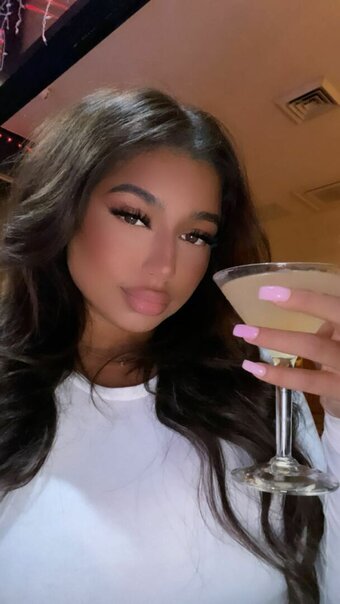 sofia.deroian / sofiaderoian Nude Leaks Photo 26