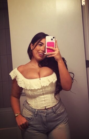 Sofia Esteban / sofiaestebannn Nude Leaks Photo 22