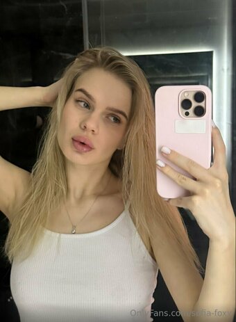 sofia-foxy Nude Leaks Photo 4